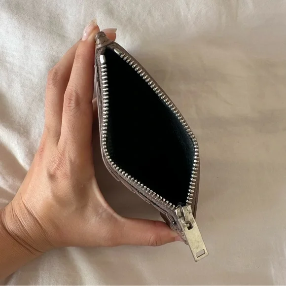 Saint Laurent Fragments Zipped Card Case - Picture 9 of 10